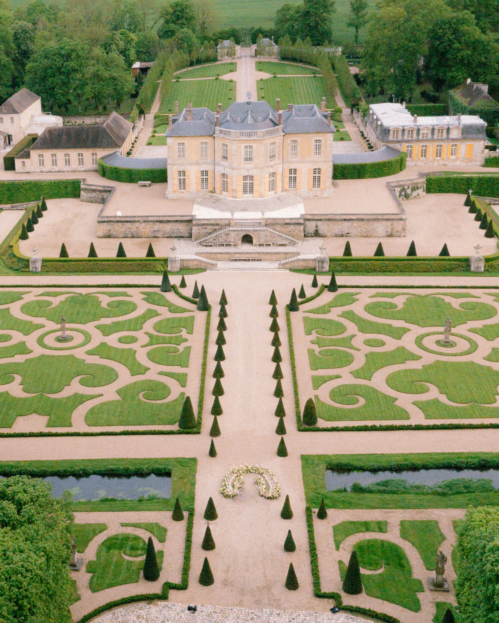 Château de Villette 及其法式花园航拍
