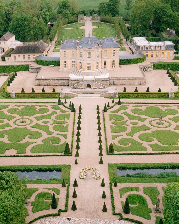Concept Chateau de Villette, October 7 — photo 3