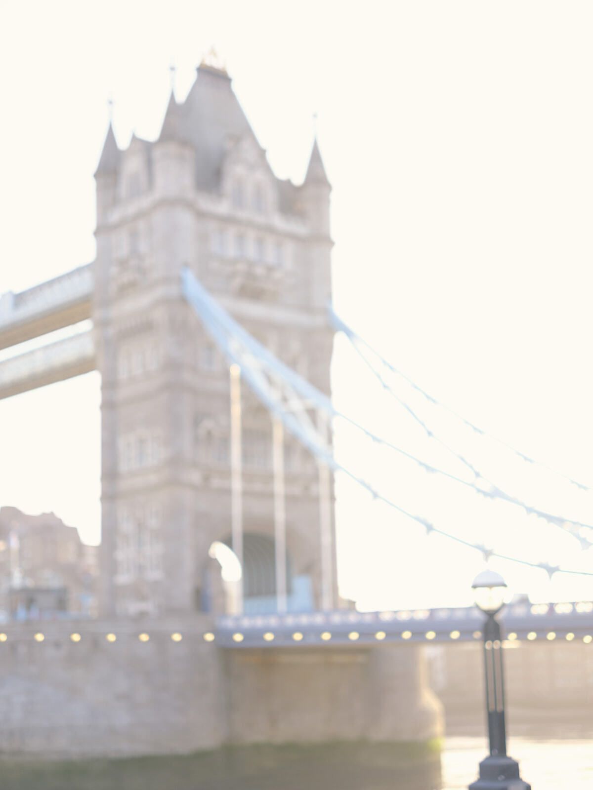 Tower Bridge im sanften Morgenlicht, London